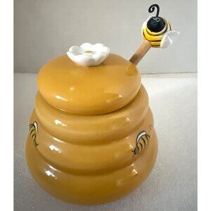 Ceramic Beehive-Shaped Honey Jar With Lid & Wood Dipper Cabin Countrycore Granny